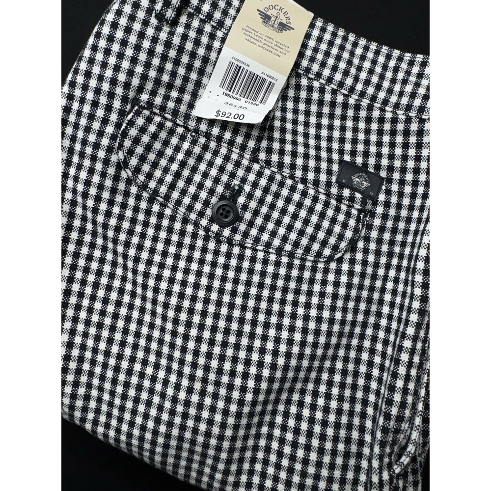 NWT Dockers Waterless Pleated Pants Gingham Mens 36x28 Black‎ White Check - Picture 3 of 14